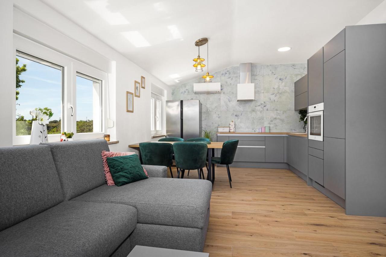 Luxury Apartments Lotus&Lovor Pula Zewnętrze zdjęcie